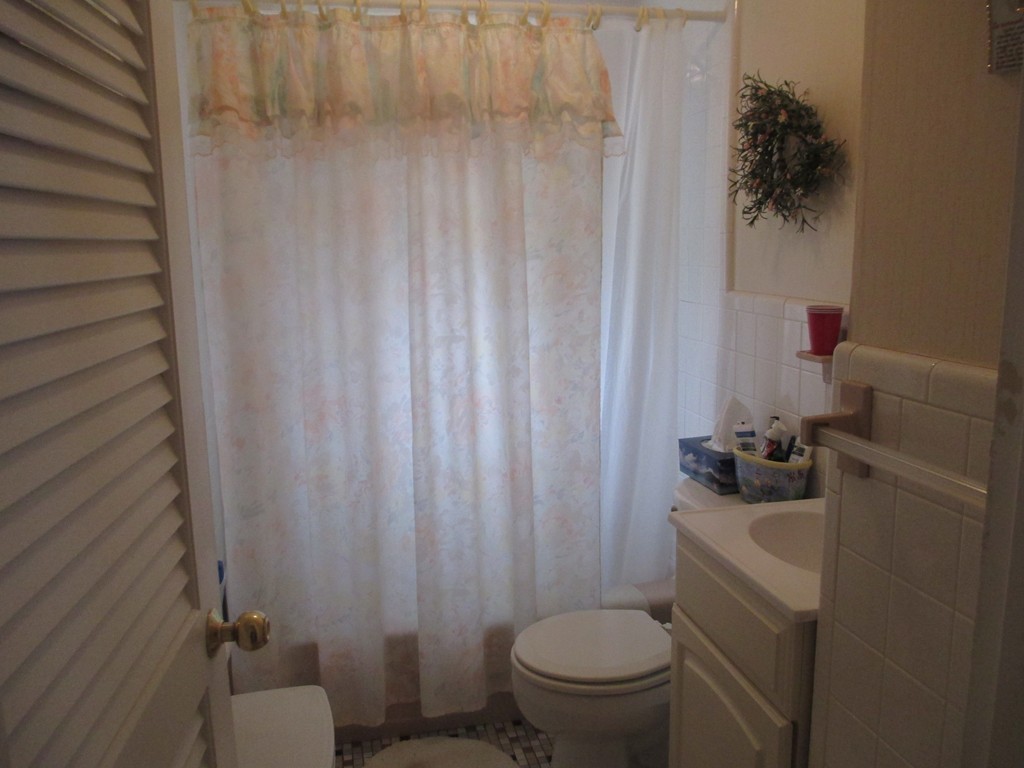 39 Badger Road Boston, MA 02136 - Photo 17 of 24