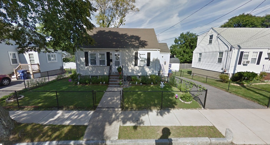 39 Badger Road Boston, MA 02136 - Photo 2 of 24