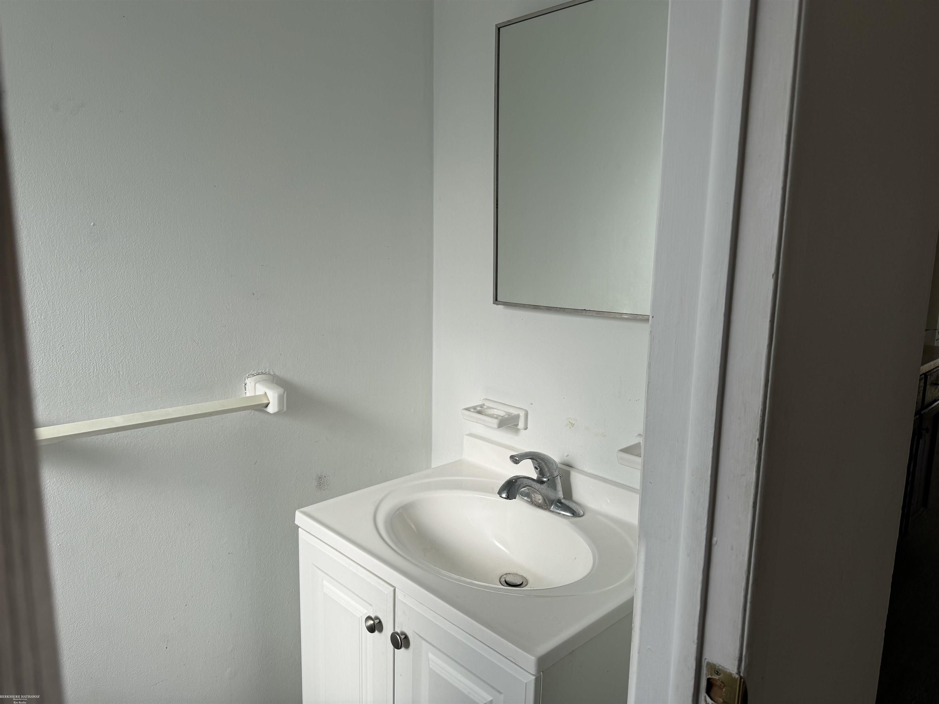 8602 Kaltz Street Center Line, MI 48015 - Photo 4 of 9