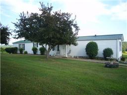810 Honeysuckle Lane Road Bethpage, TN 37022 - Photo 1 of 18 Gallery Image 1