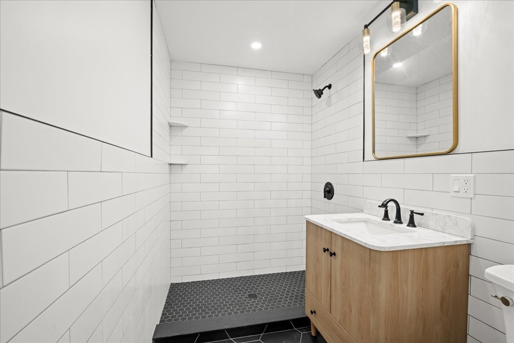 183 Vernon Street, Unit 1 Worcester, MA 01607 - Photo 14 of 42