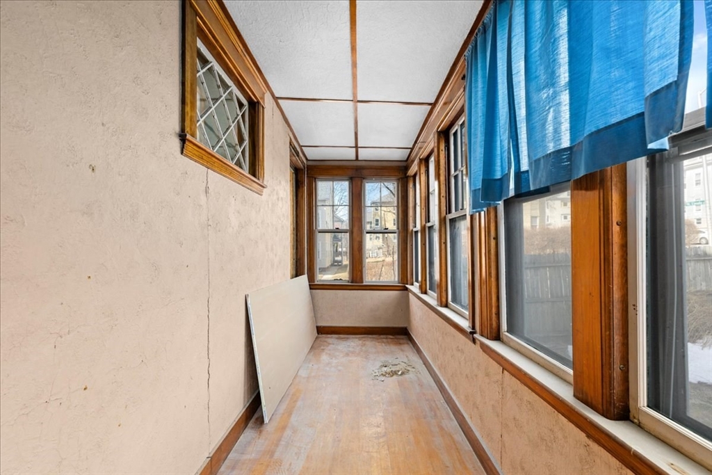 183 Vernon Street, Unit 1 Worcester, MA 01607 - Photo 30 of 42