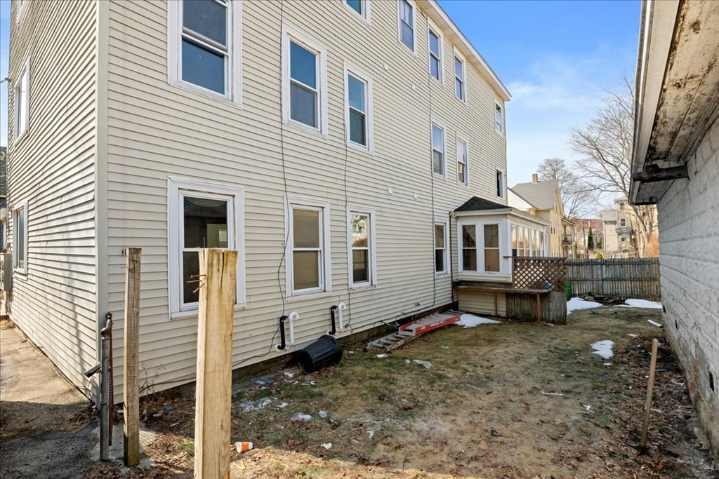 183 Vernon Street, Unit 1 Worcester, MA 01607 - Photo 40 of 42