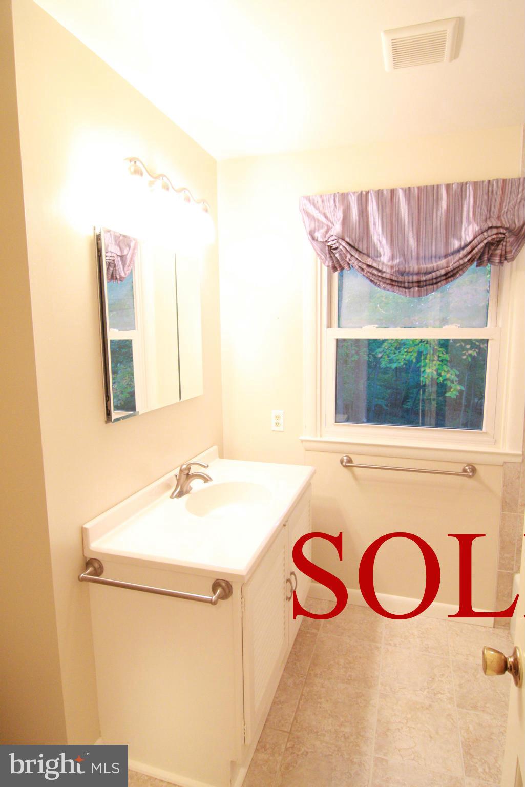 2211 Forest Ridge Road Lutherville-Timonium, MD 21093 - Photo 23 of 29 Bath