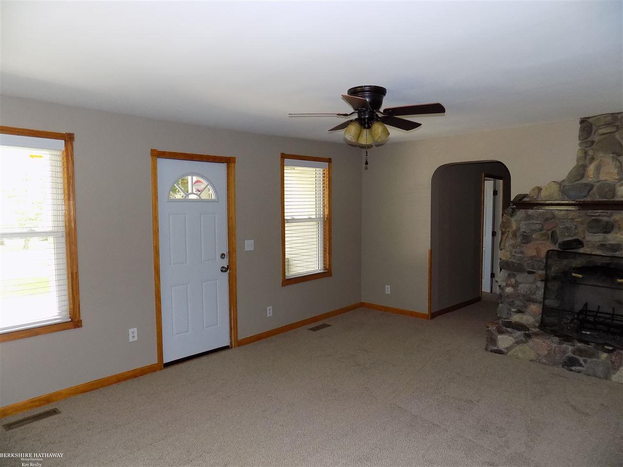 4950 Kidder Road Almont, MI 48003 - Photo 7 of 31 31328109-6.JPG