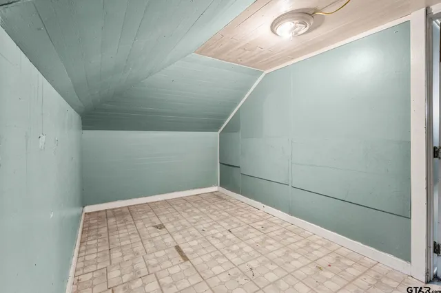 $109,500 | 210 South Adams Avenue, Tyler, TX 75702