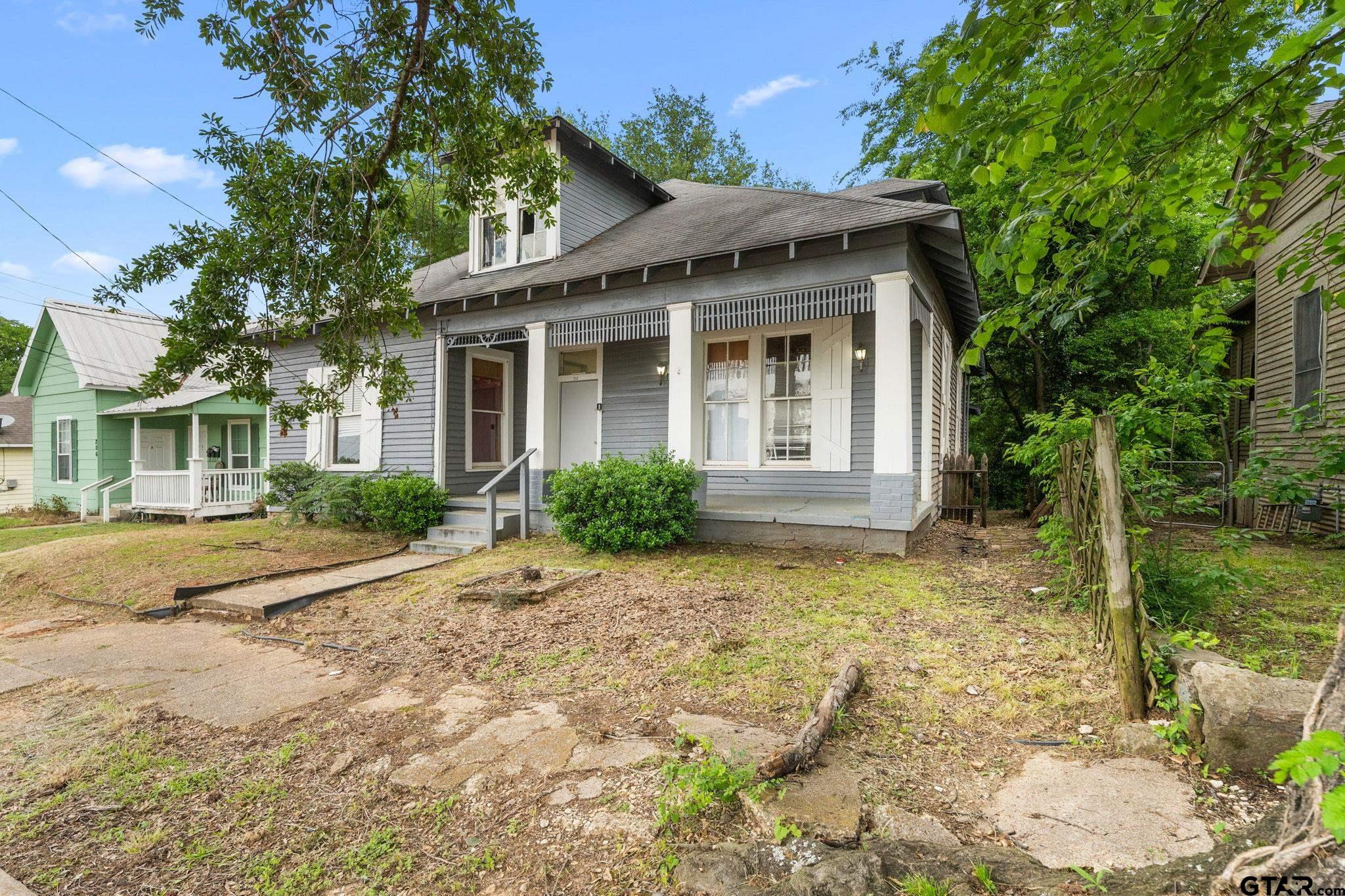 210 South Adams Avenue Tyler, TX 75702 - Photo 2 of 24