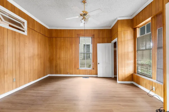 $109,500 | 210 South Adams Avenue, Tyler, TX 75702