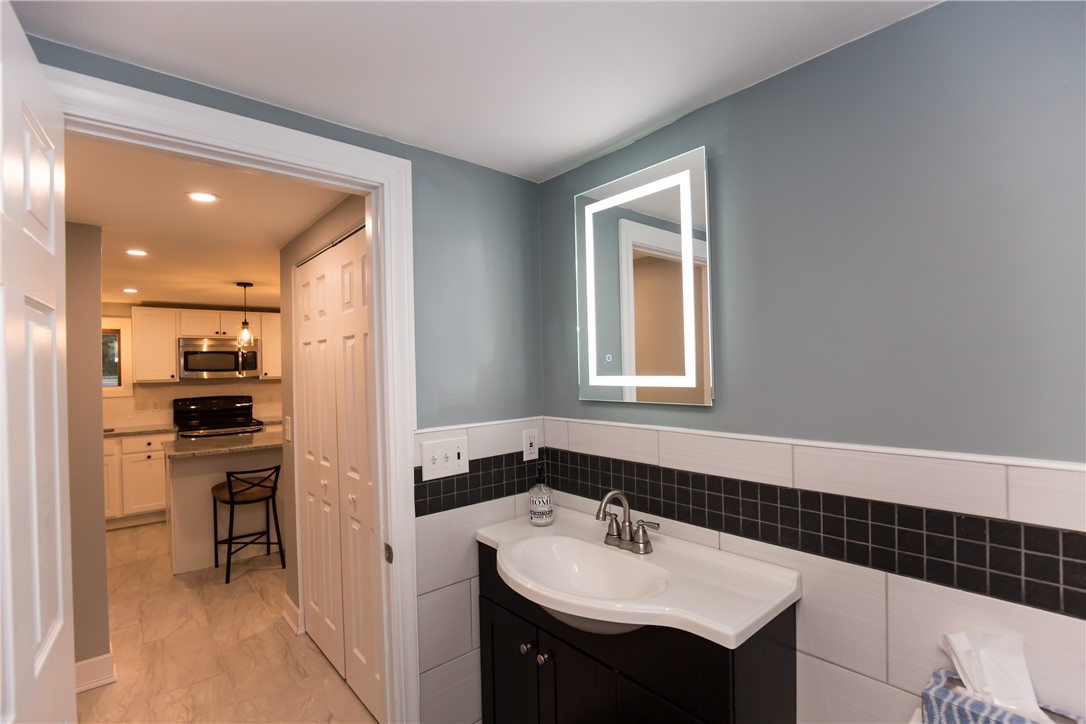 4689 Flat River Road Coventry, RI 02827 - Photo 26 of 50