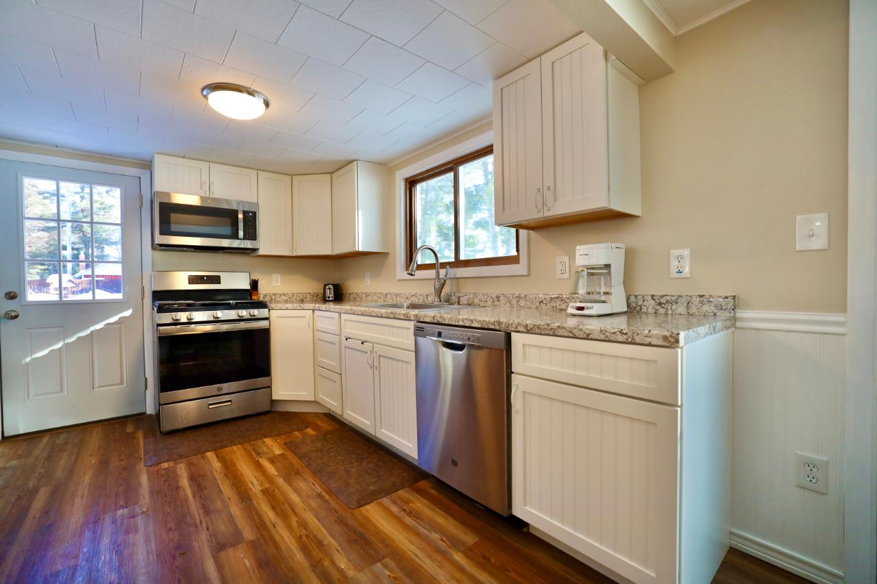 4093 Pine Lane, Unit 4 Rhinelander, WI 54501 - Photo 6 of 22 Gallery Image 6