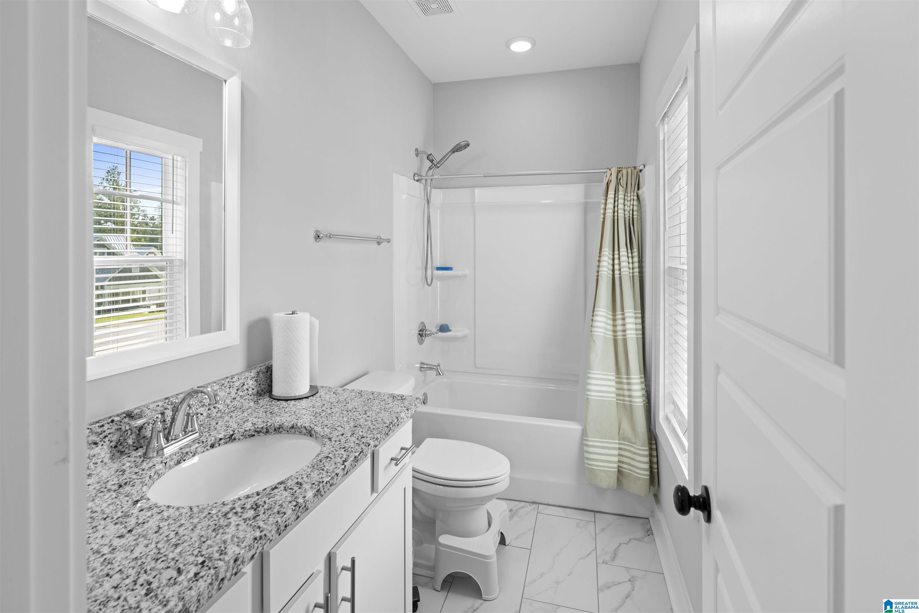 2024 Adams Ridge Drive Chelsea, AL 35043 - Photo 13 of 24