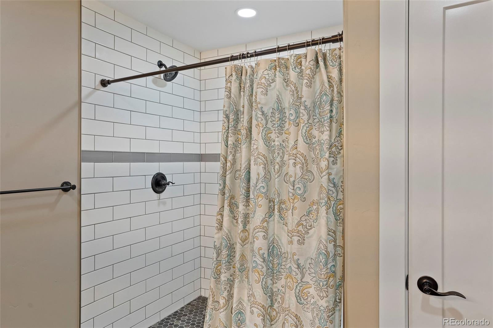 365 Lake View Road Hayden, CO 81639 - Photo 12 of 24 a bathroom with a shower