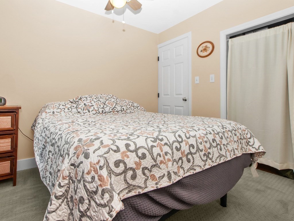 29 Ash Street Waltham, MA 02453 - Photo 25 of 37