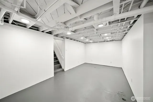 a view of a indoor garage