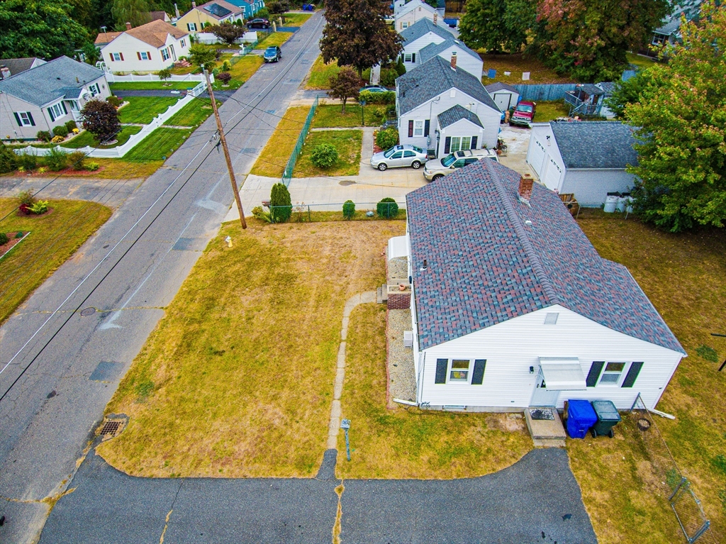 29 Suzanne Street Springfield, MA 01104 - Photo 11 of 41 Gallery Image 11