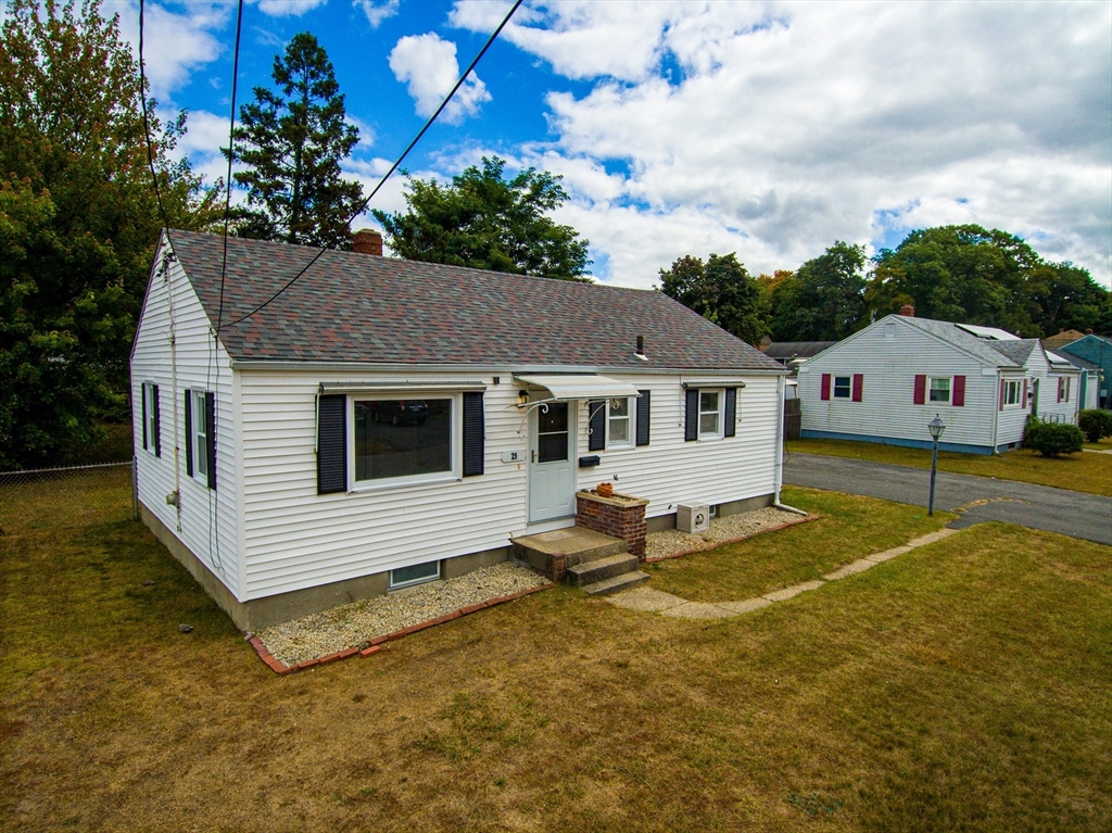 29 Suzanne Street Springfield, MA 01104 - Photo 2 of 41 Gallery Image 2