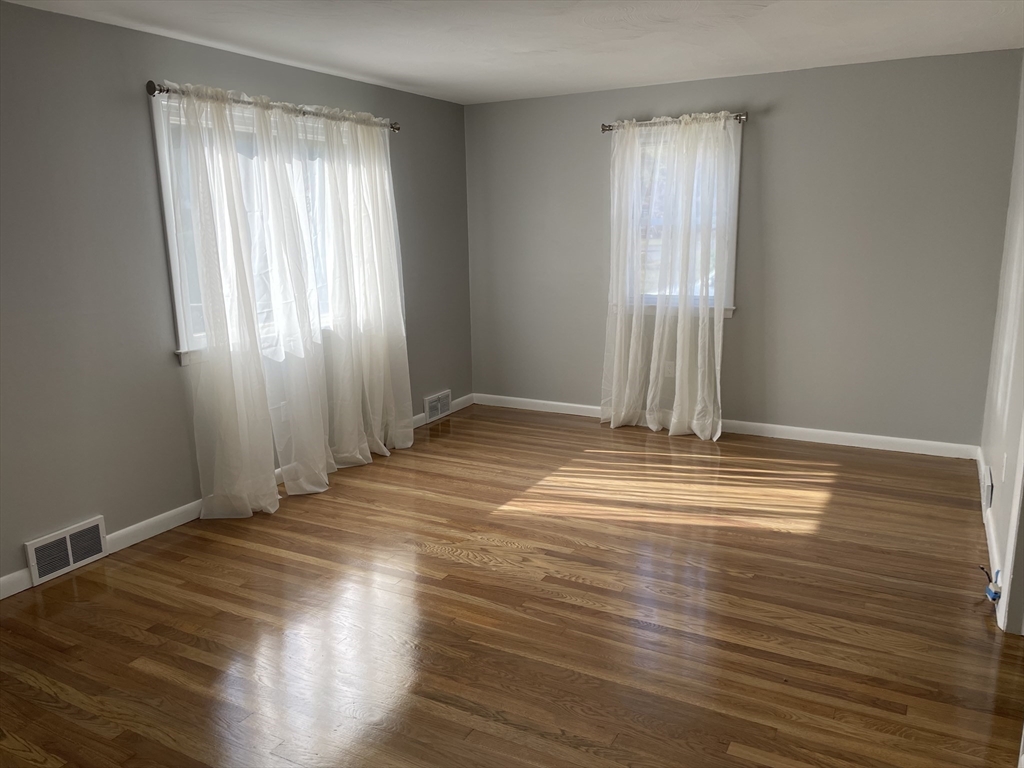 29 Suzanne Street Springfield, MA 01104 - Photo 23 of 41 Gallery Image 23
