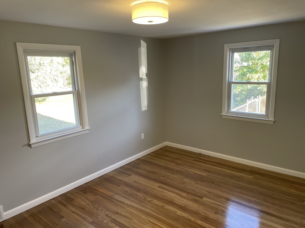 29 Suzanne Street Springfield, MA 01104 - Photo 27 of 41 Gallery Image 27