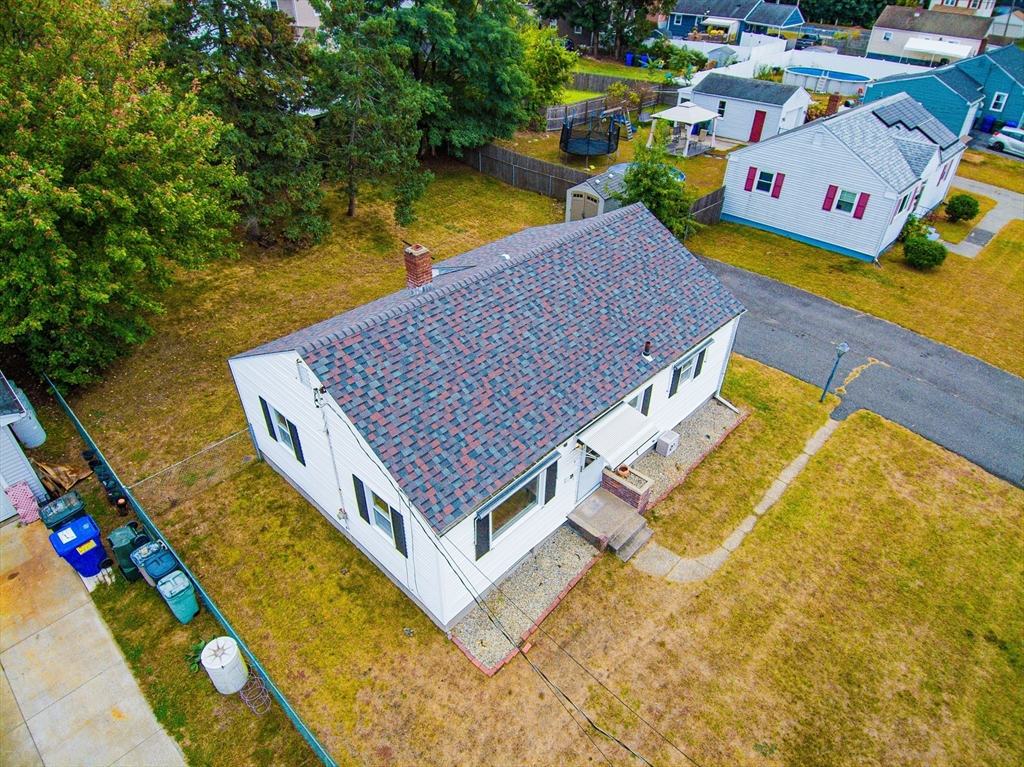 29 Suzanne Street Springfield, MA 01104 - Photo 8 of 41 Gallery Image 8