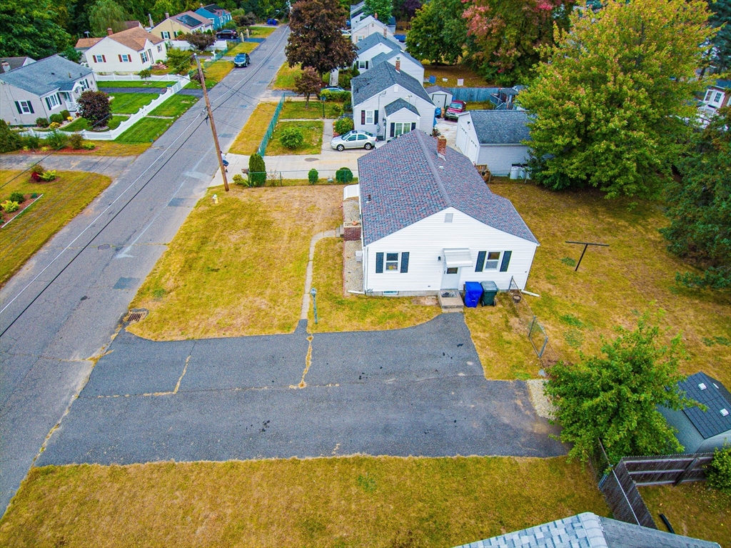 29 Suzanne Street Springfield, MA 01104 - Photo 10 of 41 Gallery Image 10