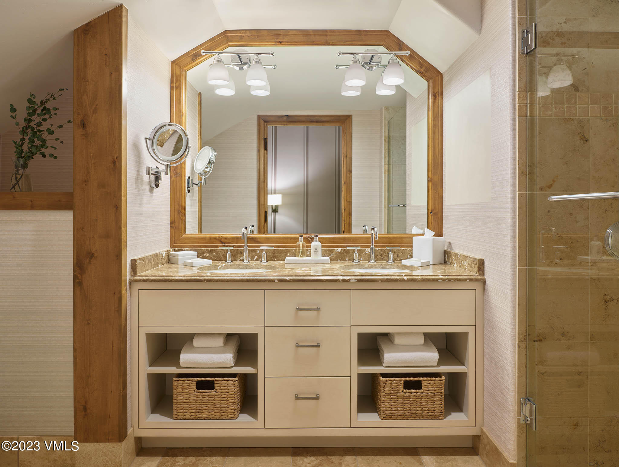 16 Vail Road, Unit 405 Vail, CO 81657 - Photo 9 of 11 WEB_LOWRES_timbers_sebastian_res_masterb
