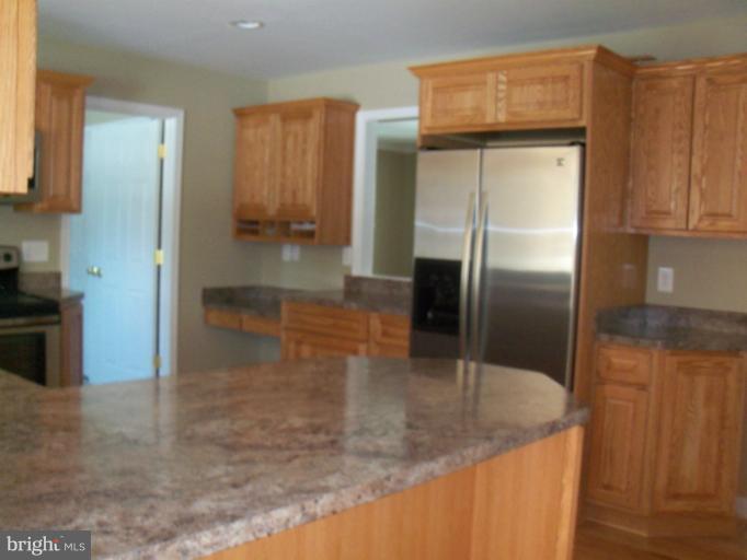 6259 Beach Road Midland, VA 22728 - Photo 7 of 14 Kitchen