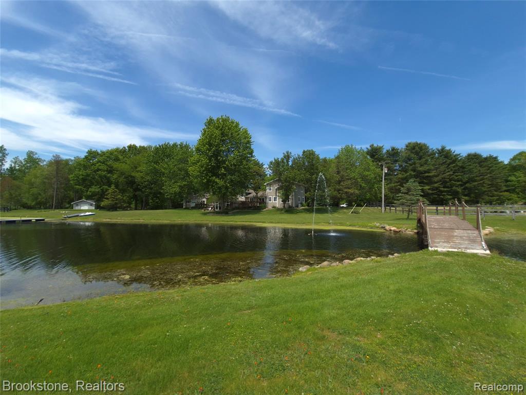 5910 Spring Valley Lane Dryden, MI 48428 - Photo 10 of 87