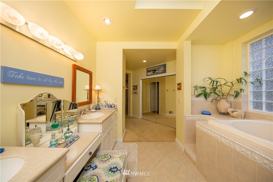 235 Mats View Terrace Road Port Ludlow, WA 98365 - Photo 17 of 25 Gallery Image 17