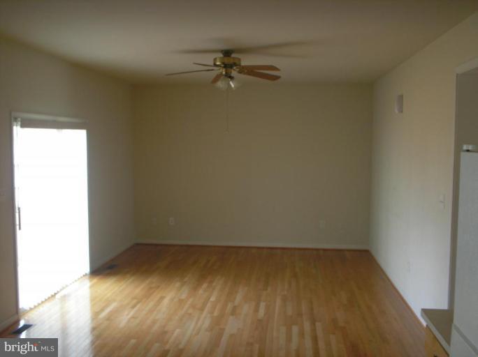 7802 Muncaster Mill Road Gaithersburg, MD 20877 - Photo 4 of 8 Family Room
