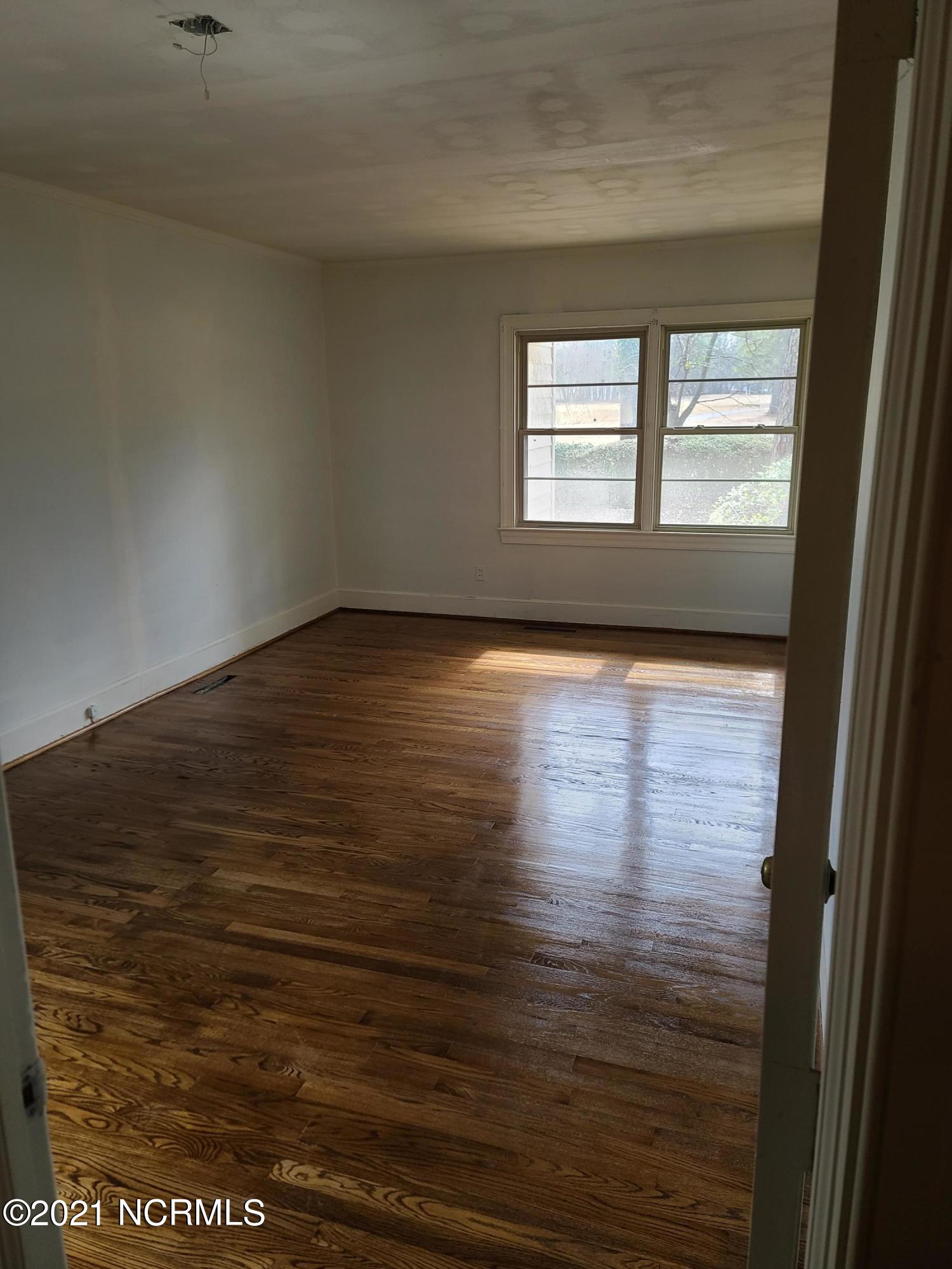 1222 Stockton Road Kinston, NC 28504 - Photo 6 of 21 20210209_115758