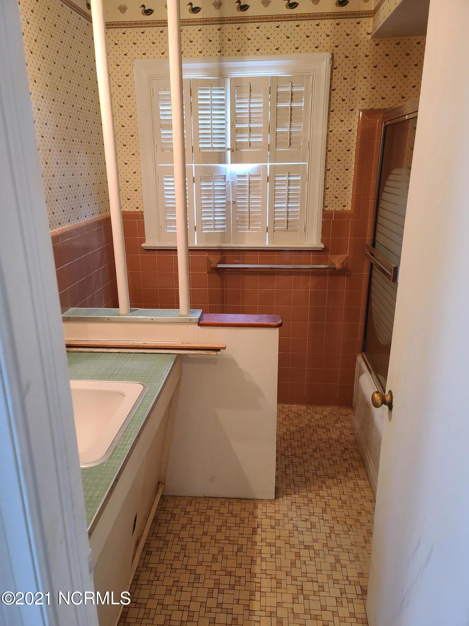 1222 Stockton Road Kinston, NC 28504 - Photo 7 of 21 20210209_115753