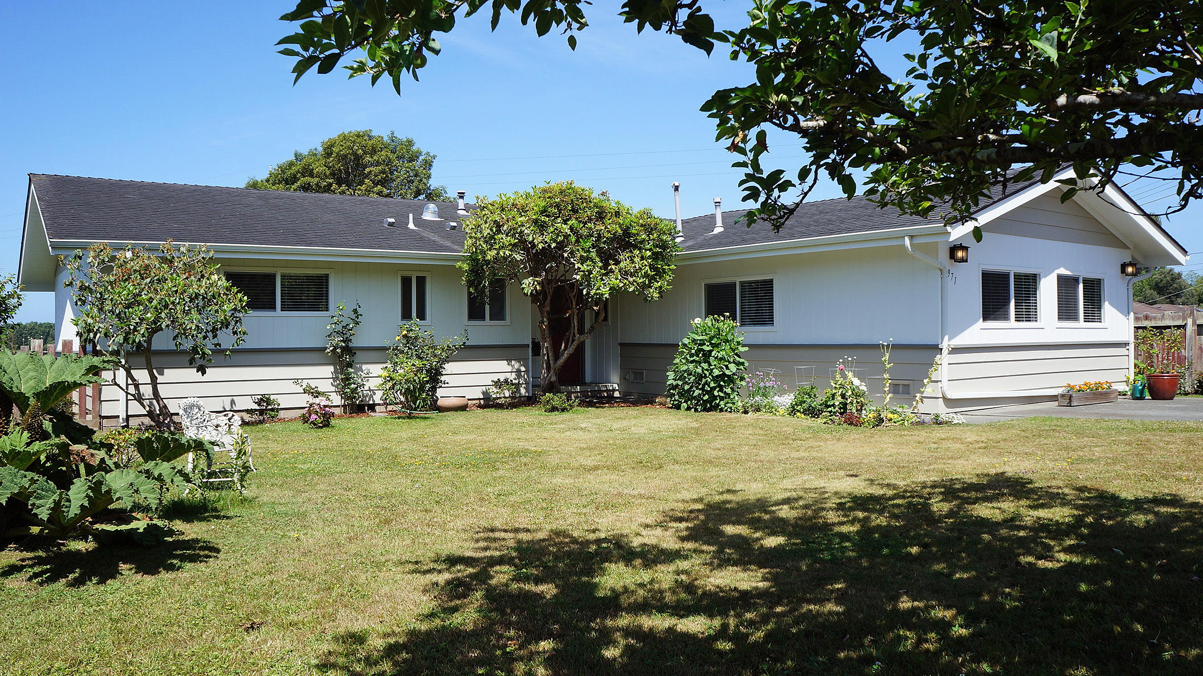 971 Bayside Road Arcata, CA 95521 - Photo 2 of 21 Gallery Image 2