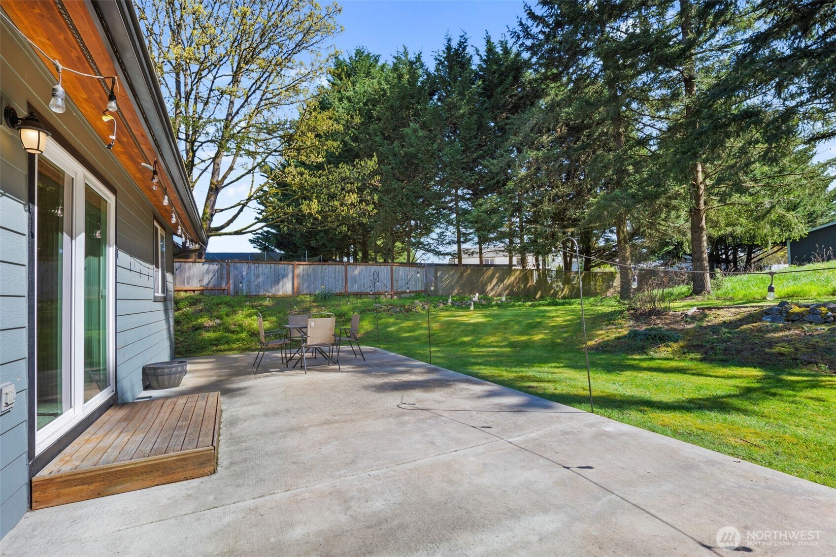 22424 South Prairie Road East Bonney Lake, WA 98391 - Photo 27 of 32 a view of backyard with green space