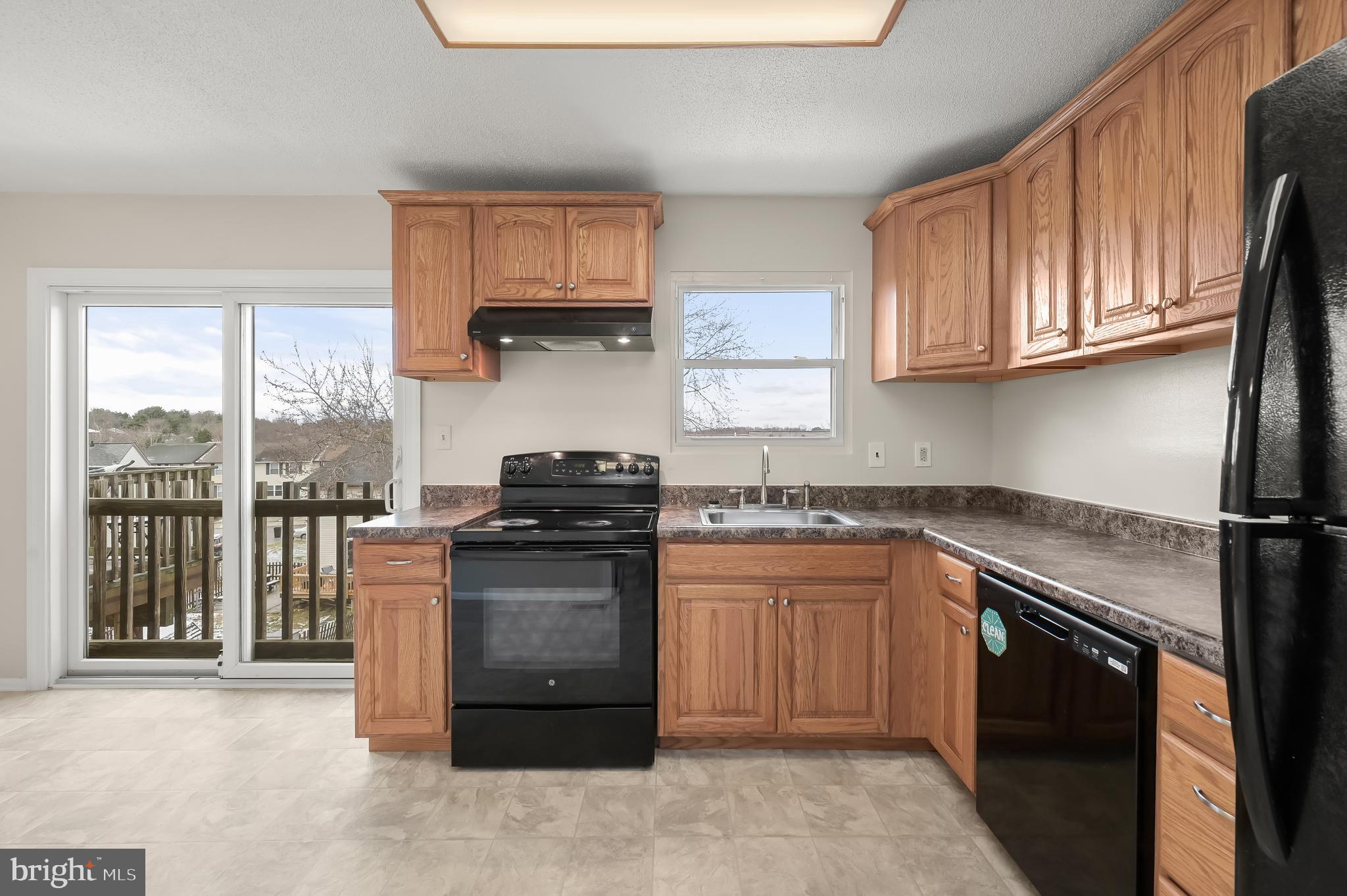 761 Windsor Drive Westminster, MD 21158 - Photo 11 of 41 Eat-In Kitchen