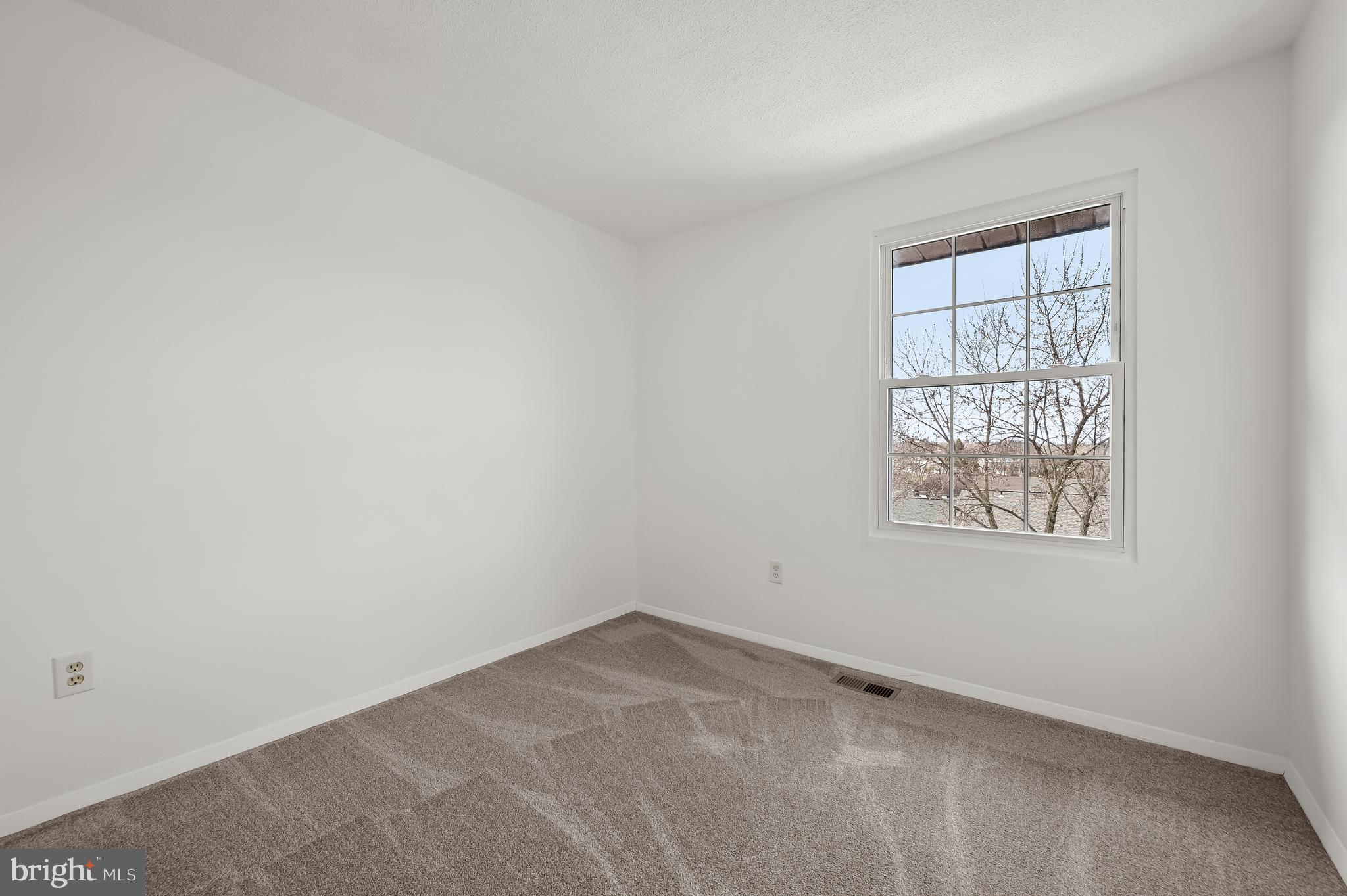 761 Windsor Drive Westminster, MD 21158 - Photo 23 of 41 Bedroom