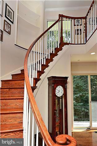 7844 Langley Ridge Road McLean, VA 22102 - Photo 15 of 30 Interior (General)