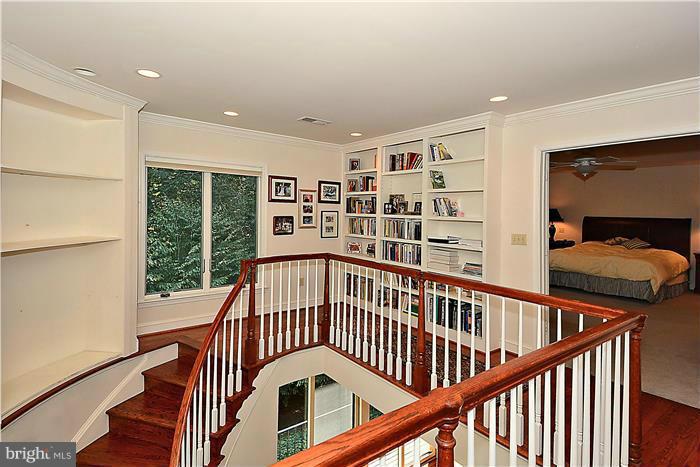 7844 Langley Ridge Road McLean, VA 22102 - Photo 16 of 30 Interior (General)