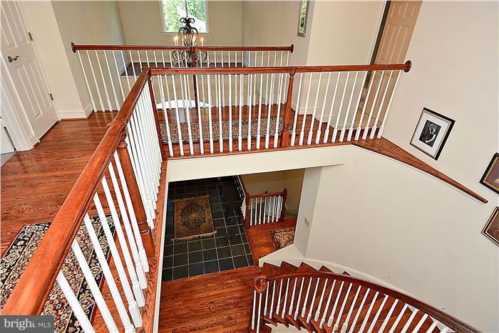 7844 Langley Ridge Road McLean, VA 22102 - Photo 17 of 30 Interior (General)