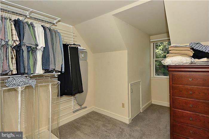 7844 Langley Ridge Road McLean, VA 22102 - Photo 20 of 30 Bedroom (Master)