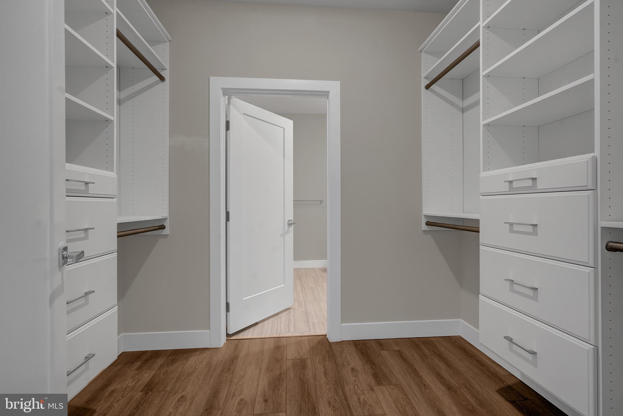 1761 Old Meadow Road, Unit 221 McLean, VA 22102 - Photo 13 of 40