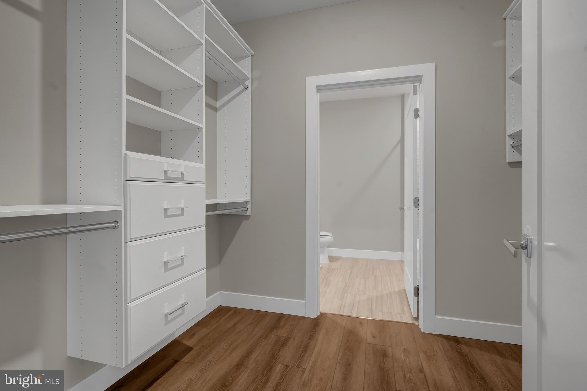 1761 Old Meadow Road, Unit 221 McLean, VA 22102 - Photo 17 of 40