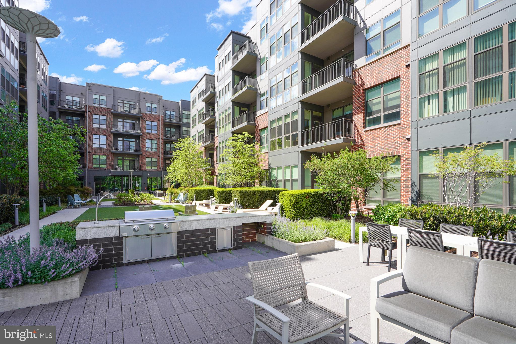 1761 Old Meadow Road, Unit 221 McLean, VA 22102 - Photo 30 of 40