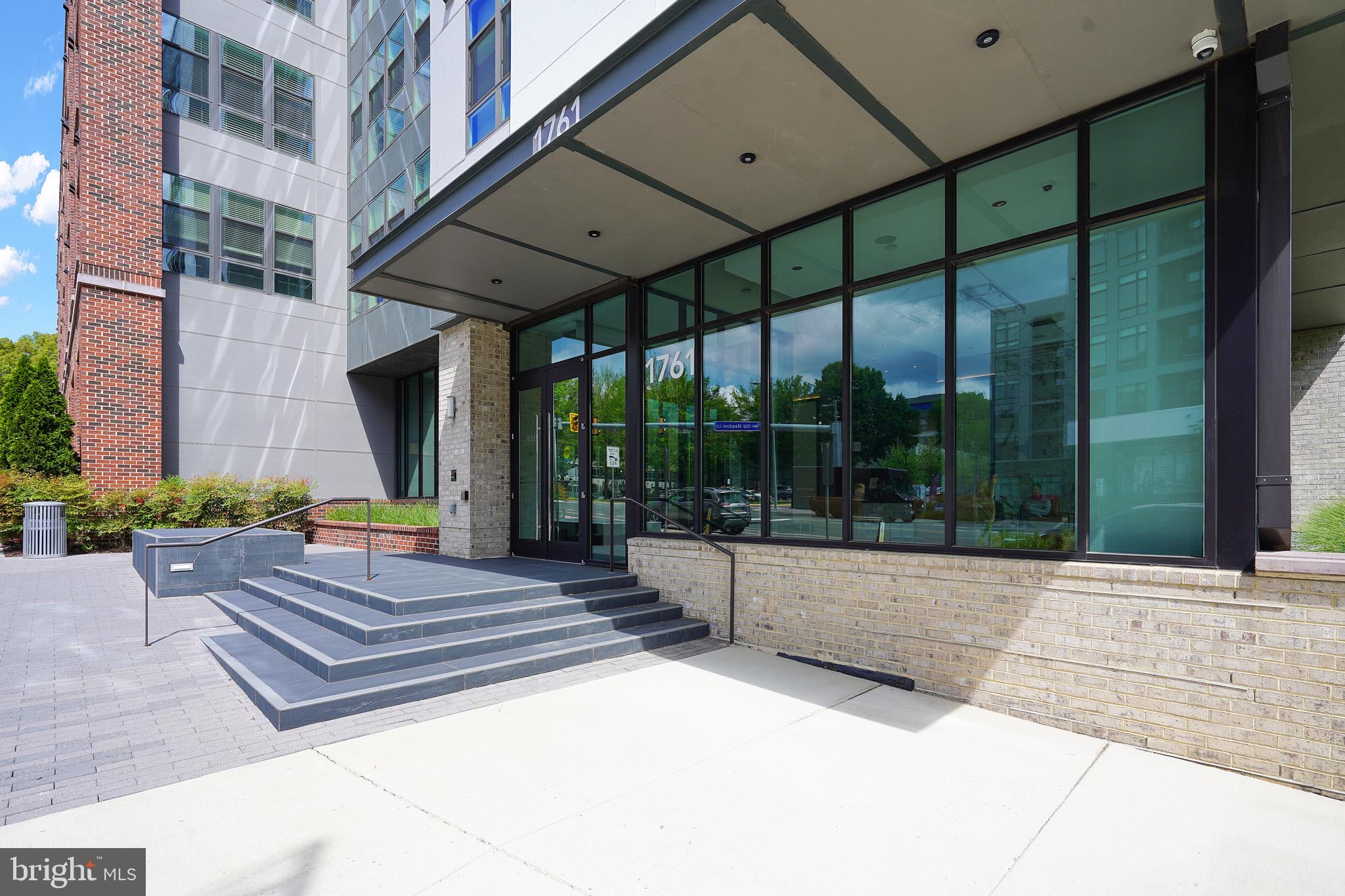 1761 Old Meadow Road, Unit 221 McLean, VA 22102 - Photo 31 of 40