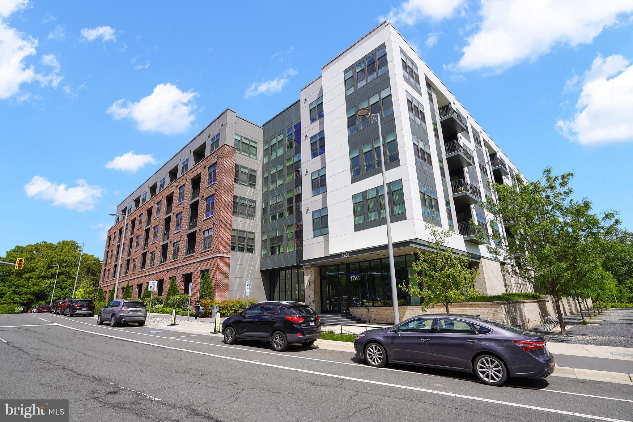 1761 Old Meadow Road, Unit 221 McLean, VA 22102 - Photo 39 of 40