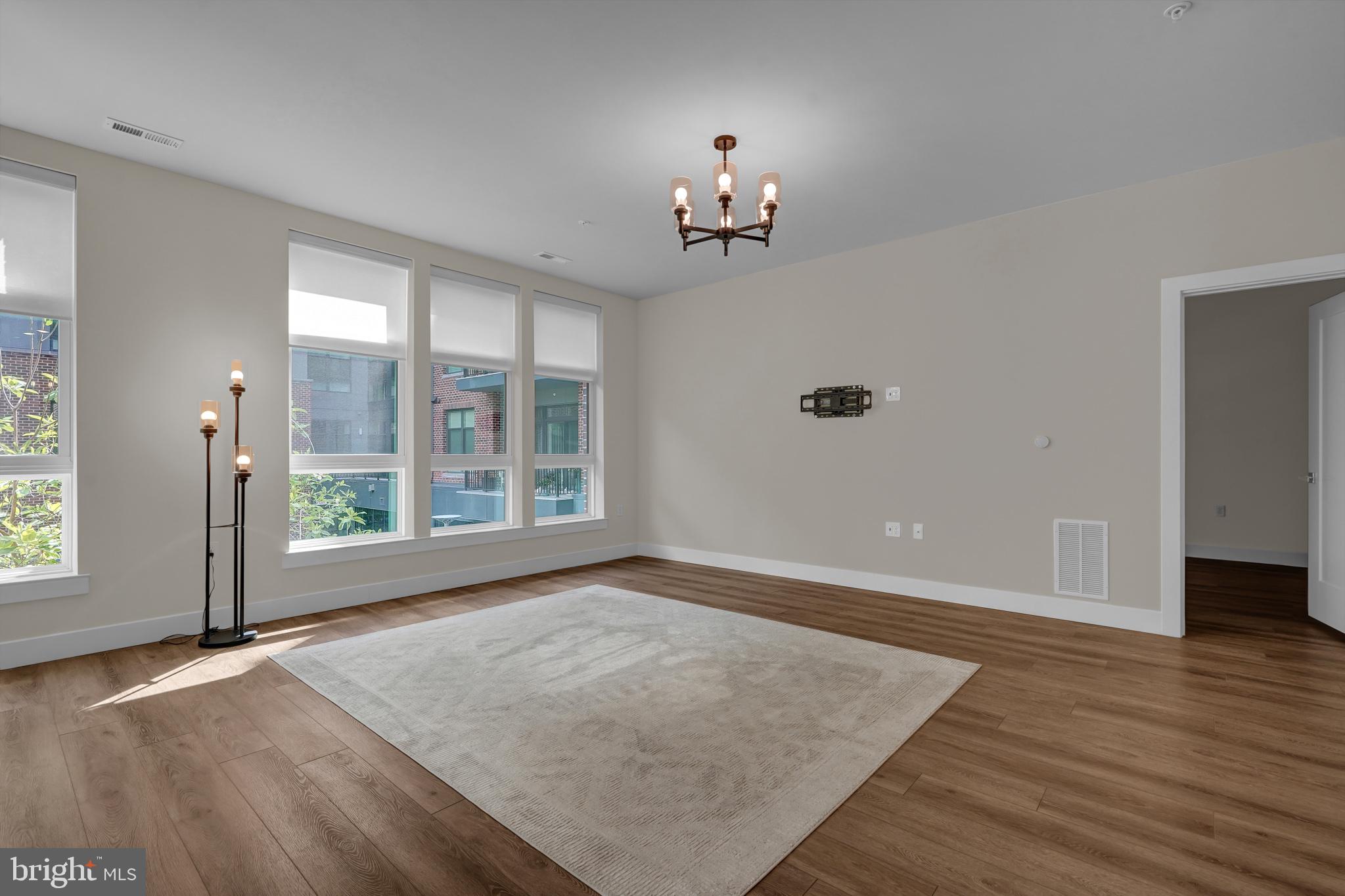 1761 Old Meadow Road, Unit 221 McLean, VA 22102 - Photo 5 of 40