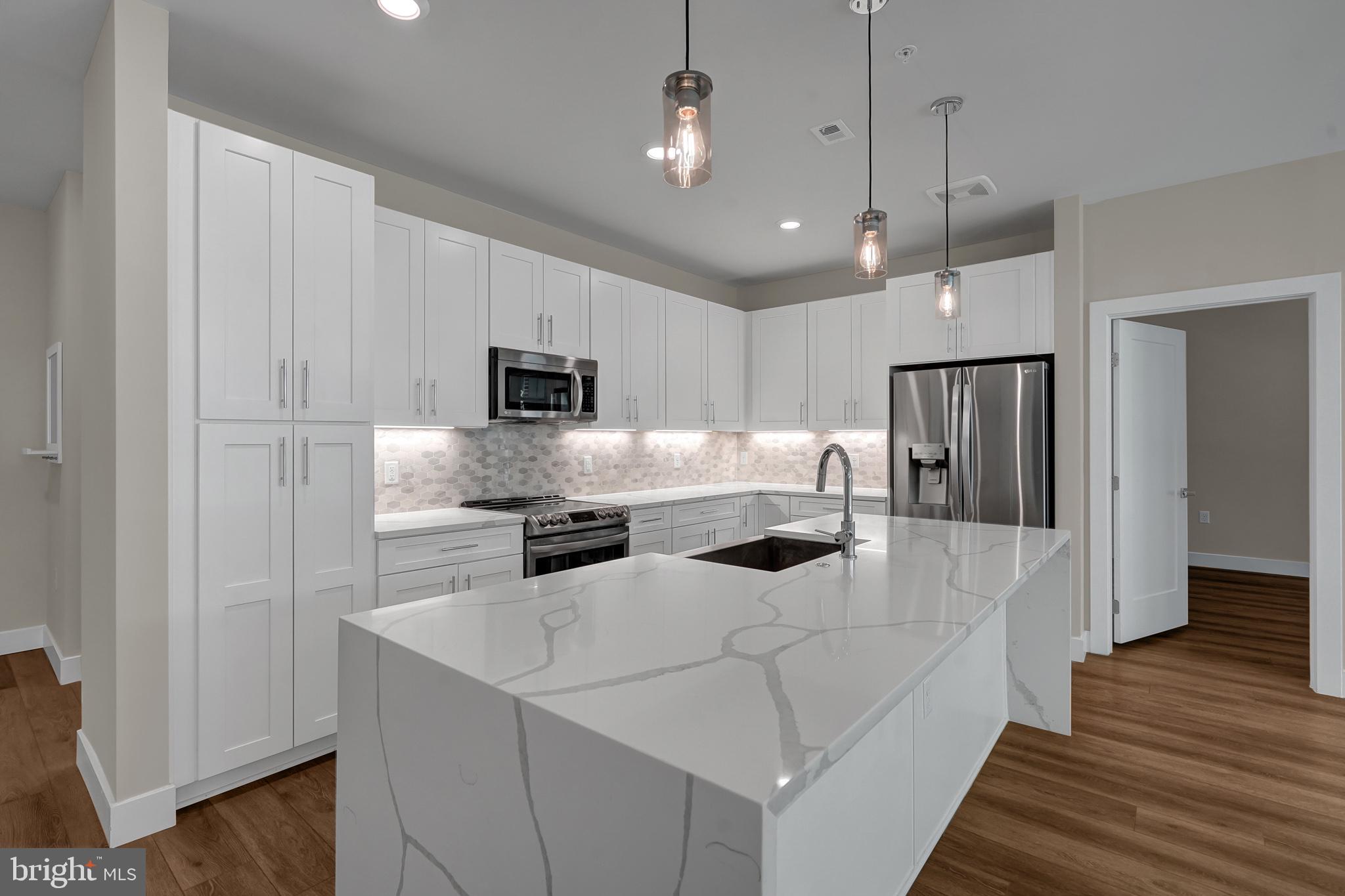 1761 Old Meadow Road, Unit 221 McLean, VA 22102 - Photo 7 of 40