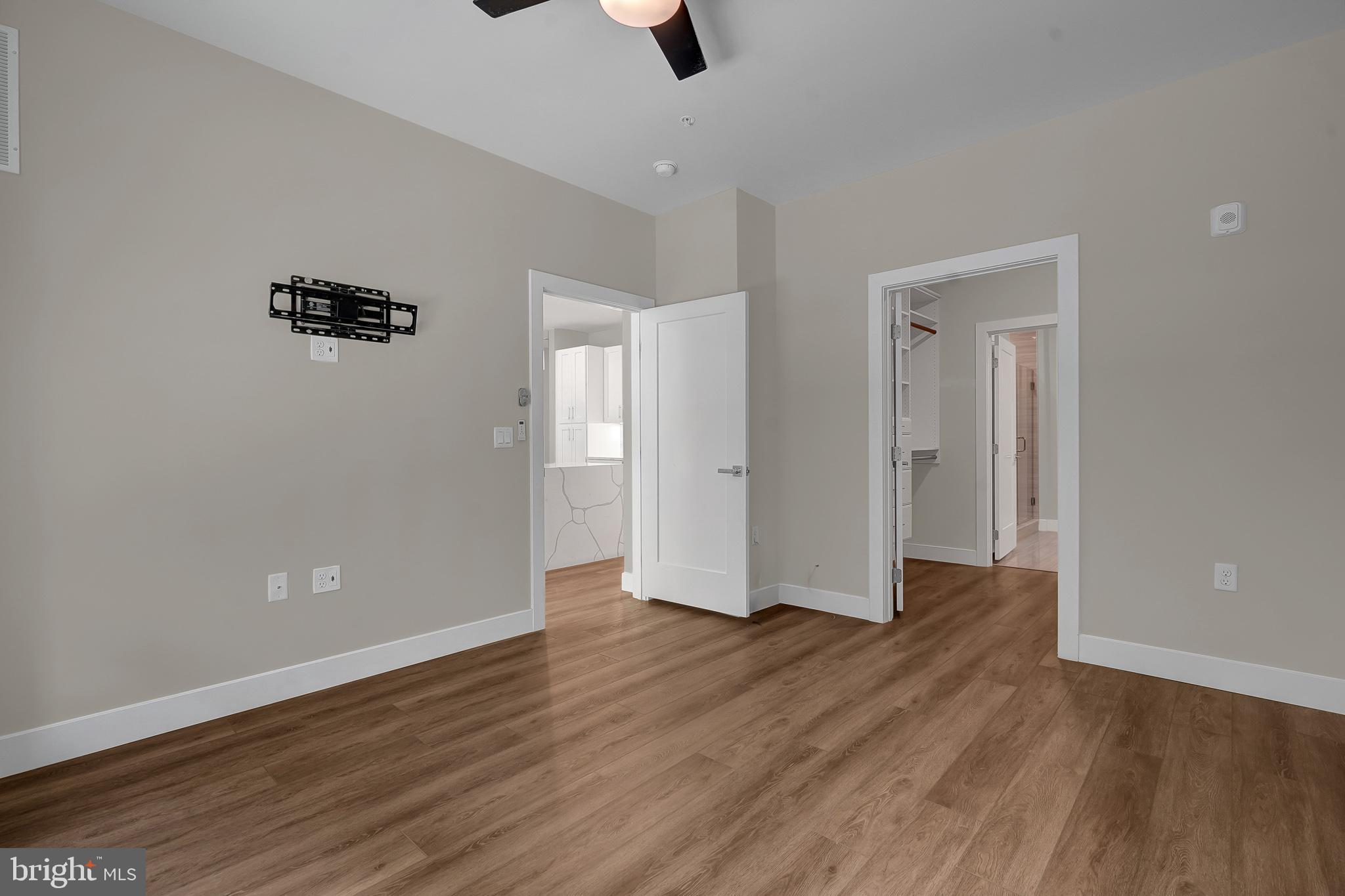 1761 Old Meadow Road, Unit 221 McLean, VA 22102 - Photo 10 of 40