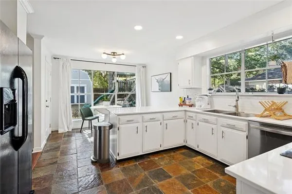 $299,000 | 223 West 9th Avenue, Covington, LA 70433