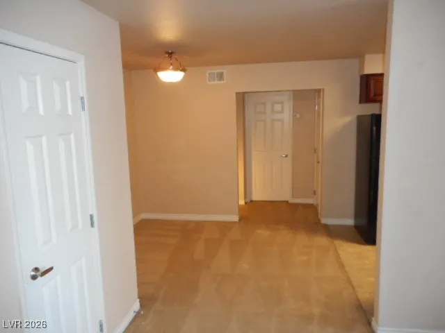 $995 | 5160 Indian River Drive, Unit 334, Las Vegas, NV 89103
