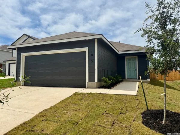 $1,675 | 1015 Catalonia Pass, San Antonio, TX 78221